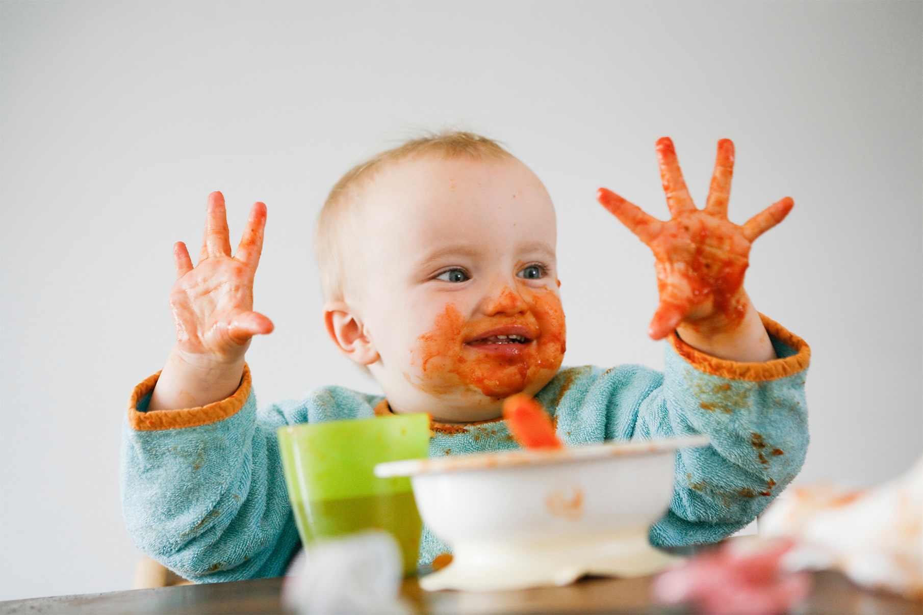 baby-with-hat-s-chef-surrounded-by-vegetables.jpg